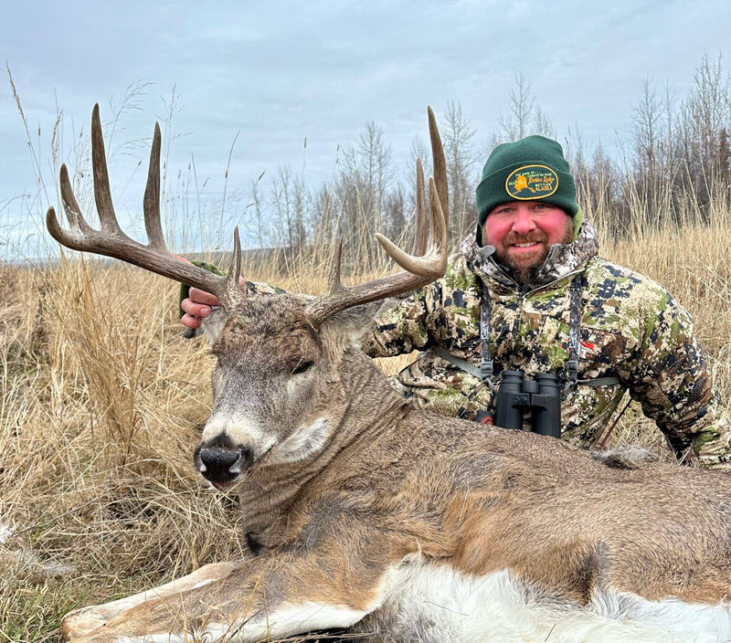 Maxi long dress in elegant setting